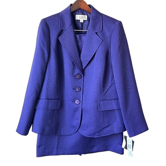 Le Suit 2 Piece Skirt Suit, 14W - Picture 1 of 9
